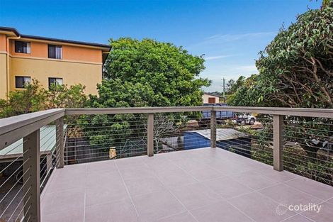 3/4 Nyrang Ave, Palm Beach, QLD 4221