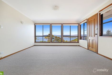 Property photo of 93 Lake Heights Road Lake Heights NSW 2502