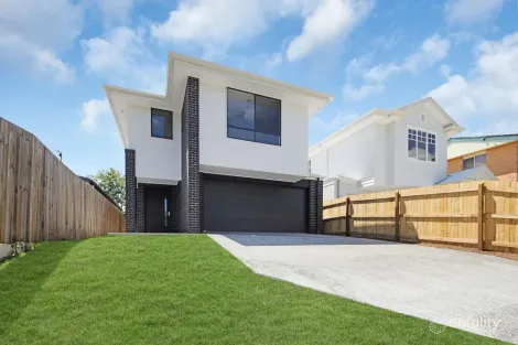 38 Argyle St, Seventeen Mile Rocks, QLD 4073