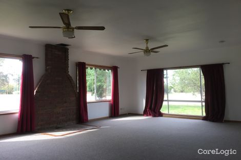 Property photo of 38 Third Avenue Henty NSW 2658