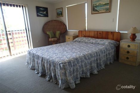 Property photo of 22 Sunset Drive Sarina Beach QLD 4737