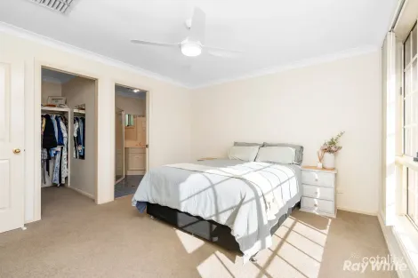 Property photo of 74 Yentoo Drive Glenfield Park NSW 2650