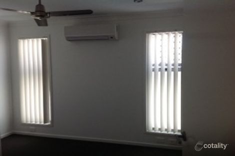 Property photo of 5 Broadwater Lane Fitzgibbon QLD 4018