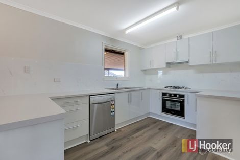 Property photo of 27 Callanna Court Craigmore SA 5114