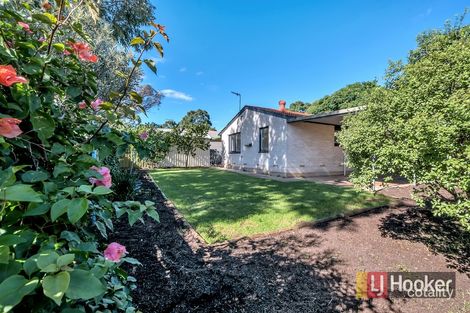 Property photo of 27 Callanna Court Craigmore SA 5114