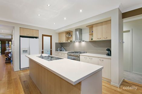 Property photo of 13 Geranium Court Berwick VIC 3806