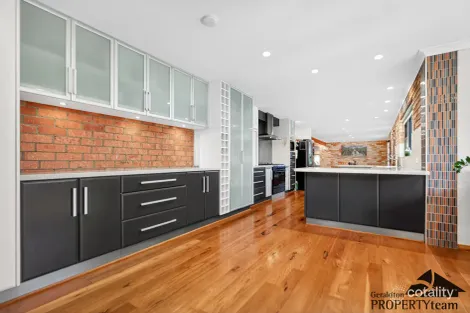 Property photo of 199 Dulchev Way Glenfield WA 6532