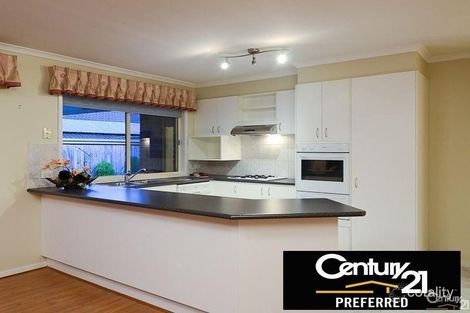Property photo of 1 Sharpe Court Berwick VIC 3806
