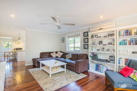 Property photo of 18 Dandenong Road Jamboree Heights QLD 4074