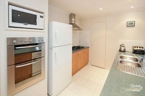 Property photo of 12 Howqua Place Pakenham VIC 3810