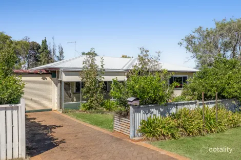 24 Boyd St, Wilsonton, QLD 4350