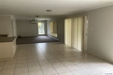Property photo of 3 Sycamore Street Flinders View QLD 4305