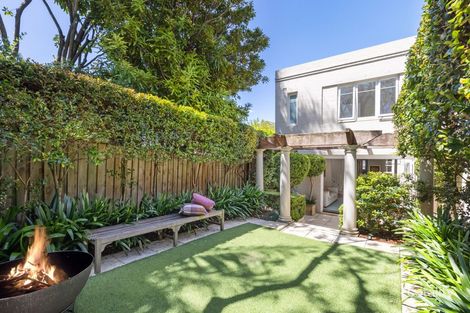 Property photo of 46 Birrell Street Bondi Junction NSW 2022