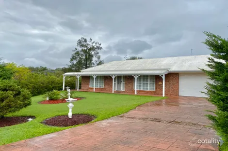 2 Princeville Ct, Robina, QLD 4226