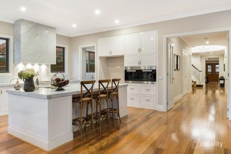 Property photo of 10 Ingram Avenue Glen Waverley VIC 3150