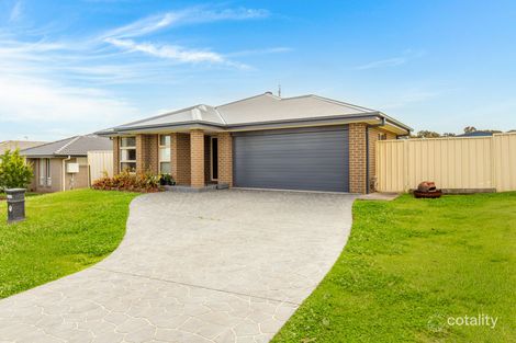 Property photo of 13 Sapphire Drive Rutherford NSW 2320