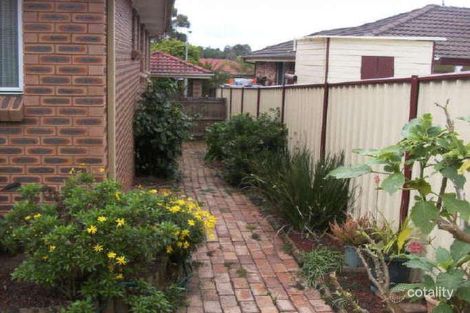 23 Campbell Cl, Minto, NSW 2566