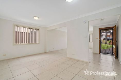 Property photo of 2/6 Aintree Close Casula NSW 2170