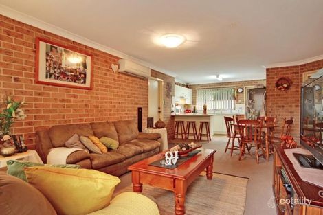 Property photo of 2/1 Carisbrooke Close Bomaderry NSW 2541