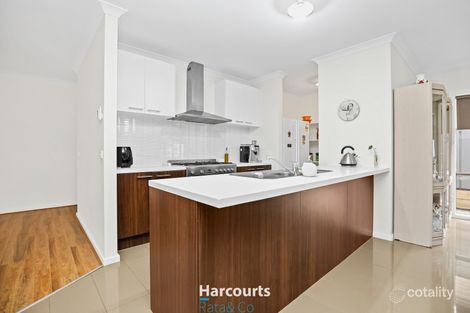 Property photo of 17 Riverway View Craigieburn VIC 3064