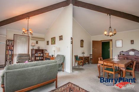 Property photo of 4 Inglis Road Berwick VIC 3806