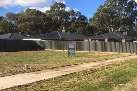 Property photo of 1 Langley Drive Epsom VIC 3551