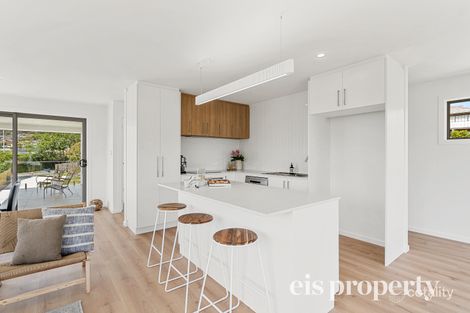 Property photo of 10 Pearsall Avenue Blackmans Bay TAS 7052