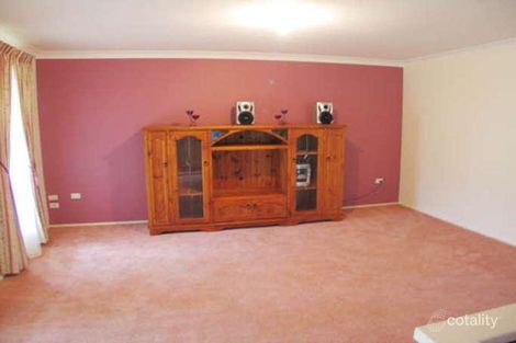 Property photo of 11 Lowry Close Kariong NSW 2250