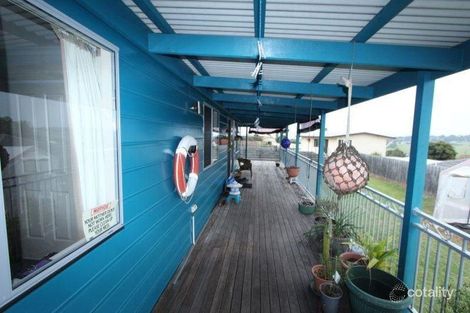 Property photo of 27 Bronsdon Street Lakes Entrance VIC 3909