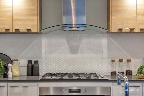 Property photo of 717 Stallion Drive St Clair SA 5011