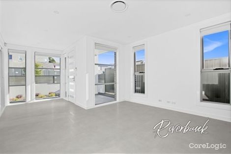 Property photo of 10 Winnima Circuit Pemulwuy NSW 2145