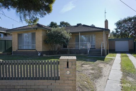 17 Fenton St, Long Gully, VIC 3550
