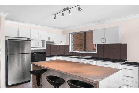 Property photo of 17A Treeview Place Mardi NSW 2259