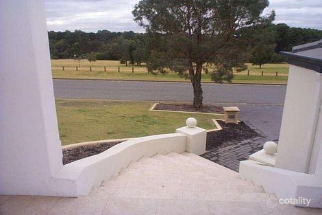 Property photo of 12 Sinclair Crescent Winthrop WA 6150