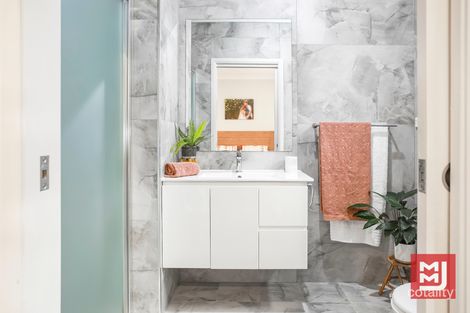 Property photo of 14A Whistlers Run Albion Park NSW 2527