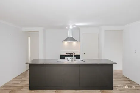 Property photo of 4 Pascal Mews Ridgewood WA 6030