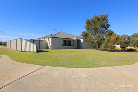 Property photo of 35 Broadstone Vista Meadow Springs WA 6210