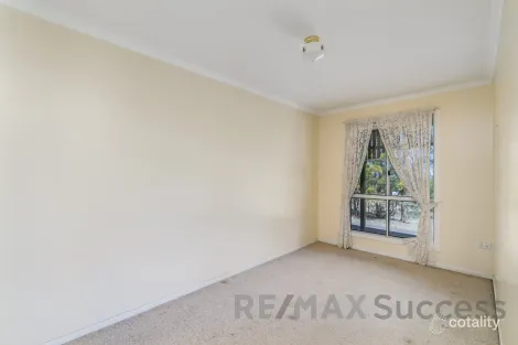 Property photo of 19 Euston Road Glenvale QLD 4350