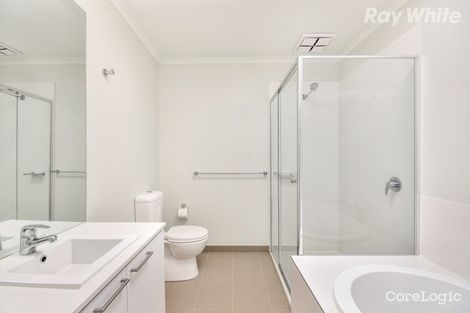 Property photo of 2D Grove Way Wantirna South VIC 3152