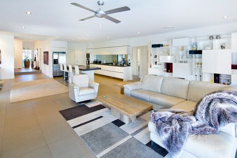 Property photo of 28 King Arthurs Court Paradise Point QLD 4216