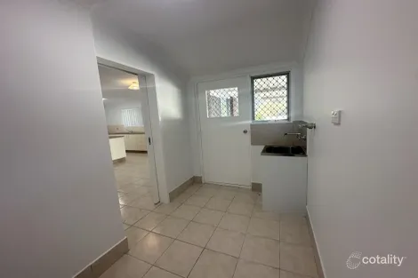 Property photo of 4 Skiff Way Heathridge WA 6027