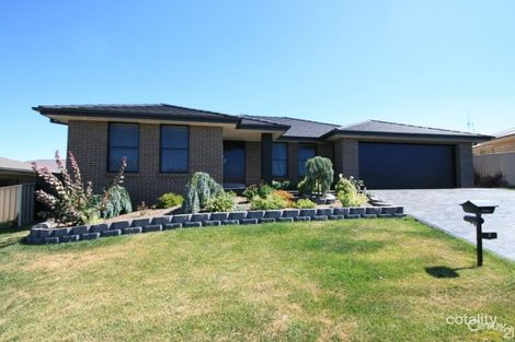 Property photo of 2 Brock Place Orange NSW 2800