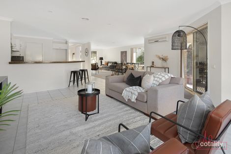 Property photo of 4 Stuart Place Sunshine Bay NSW 2536