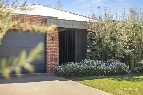 Property photo of 21 Durif Drive Moama NSW 2731