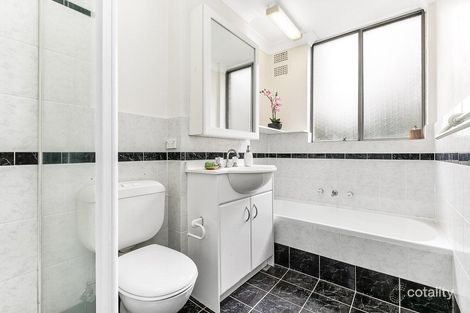 Property photo of 9/4 Bortfield Drive Chiswick NSW 2046