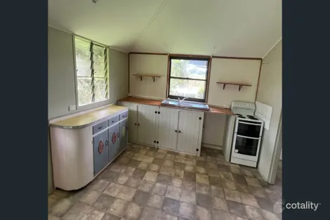 Property photo of Strathdees Road Tiaro QLD 4650
