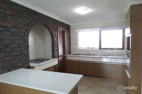 Property photo of 9 Pinewood Avenue Kardinya WA 6163
