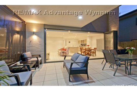Property photo of 9 Parkview Avenue Wynnum QLD 4178