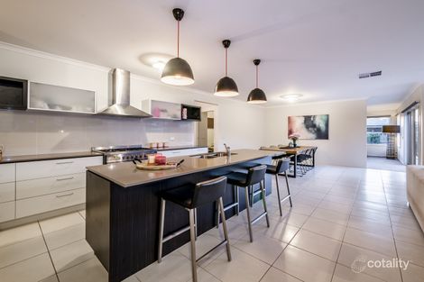 Property photo of 5 Crowe Avenue Cranbourne West VIC 3977