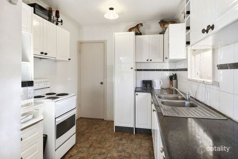 Property photo of 94 Sadleir Avenue Sadleir NSW 2168